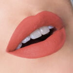 Vatenn 18hrs Kissproof Liquid Lipstick-12(Soft Nude) - Image 2
