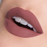 Vatenn Matte Liquid Lipstick-268(Emilia) - Image 2