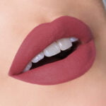Vatenn 18 Hrs Kissproof Liquid Lipstick-18(Riot) - Image 2