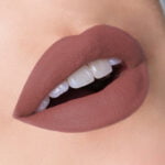 Vatenn 18 Hrs Kissproof Liquid Lipstick-19(Venus) - Image 2